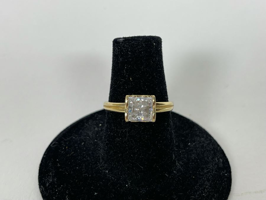 JUST ADDED - 10K Gold Cubic Zirconia Ring Size 6.25 2.1g [Photo 3]