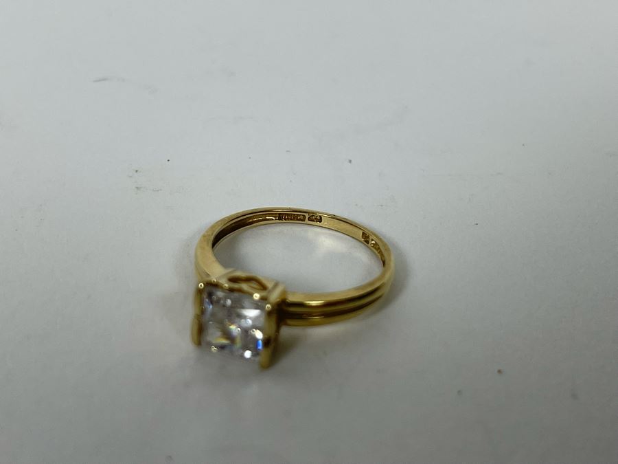 JUST ADDED - 10K Gold Cubic Zirconia Ring Size 6.25 2.1g [Photo 9]