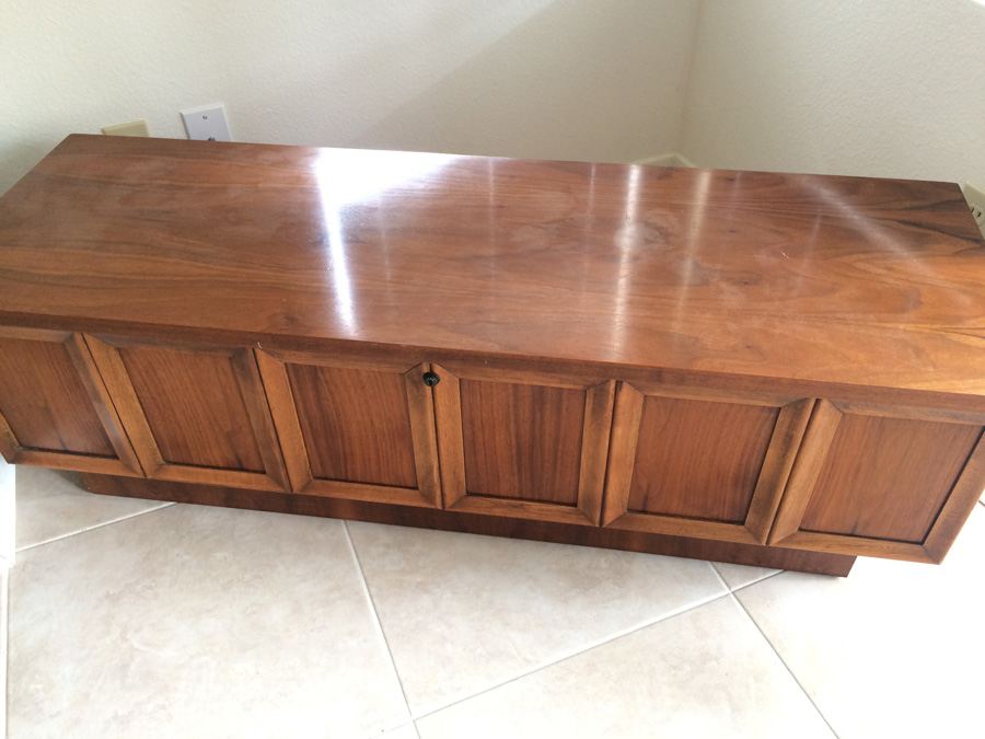 Mid-Century LANE Cedar Chest [Photo 13]