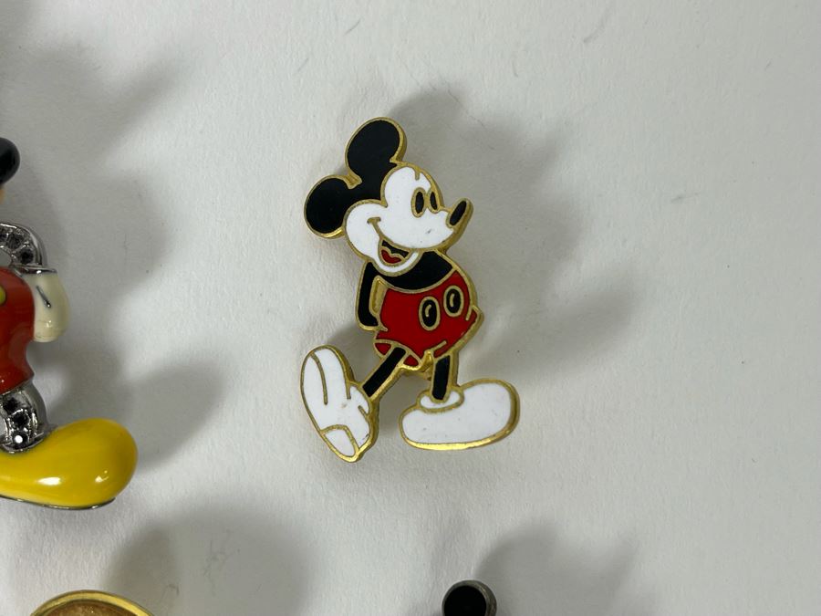 JUST ADDED - Collection Of Four Vintage Mickey Mouse Brooches Pins [Photo 5]