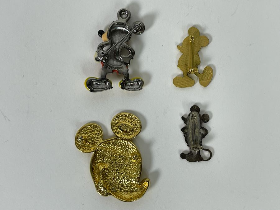 JUST ADDED - Collection Of Four Vintage Mickey Mouse Brooches Pins [Photo 9]