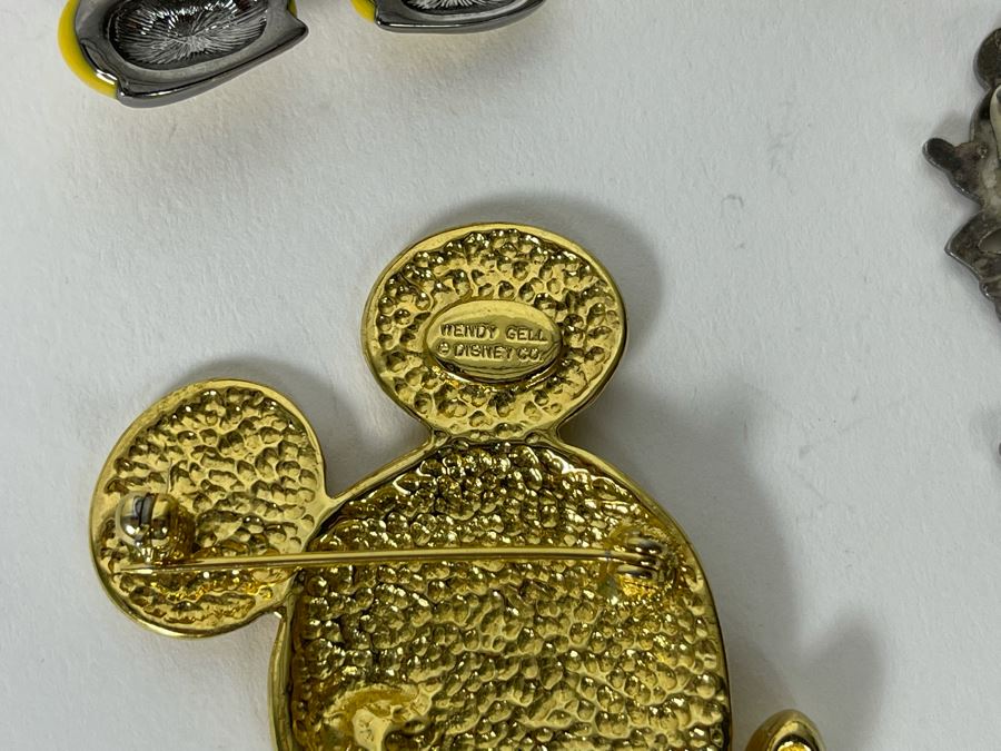 JUST ADDED - Collection Of Four Vintage Mickey Mouse Brooches Pins [Photo 10]