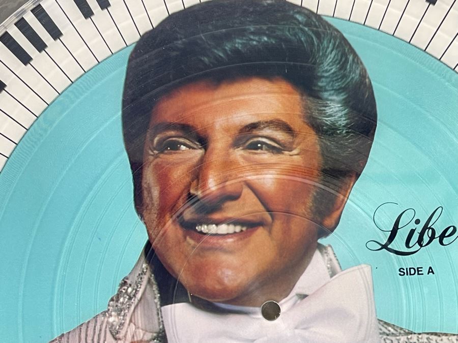 JUST ADDED - Liberace Picture Vinyl Record AVI 6065 [Photo 4]