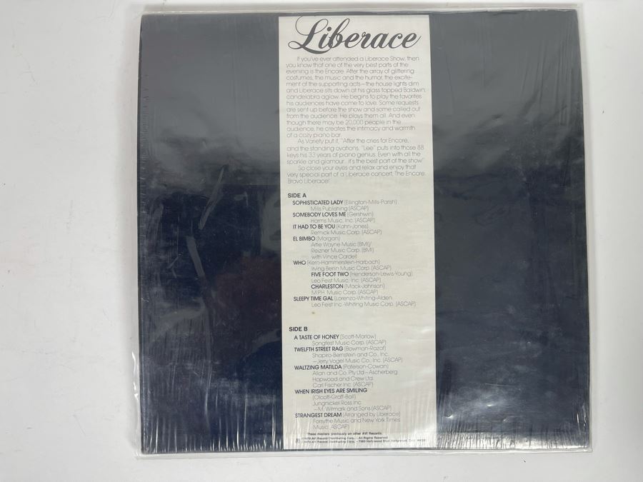 JUST ADDED - Liberace Picture Vinyl Record AVI 6065 [Photo 8]