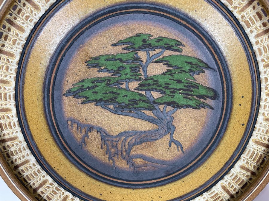 JUST ADDED - Large Bruce Linder Designs Handthrown Stoneware Wall Plaque Featuring Torrey Pines Trees 19.5R From 1982 Sawdust Festival [Photo 4]