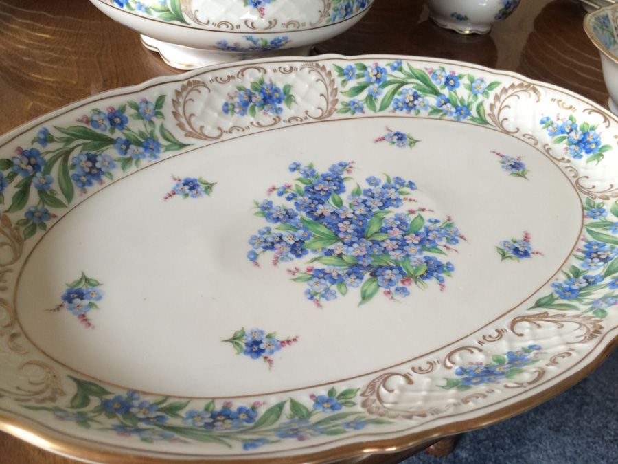 Schumann 'Forget Me Not' Porcelain dinnerware with serving pieces and covered handled bowl [Photo 9]