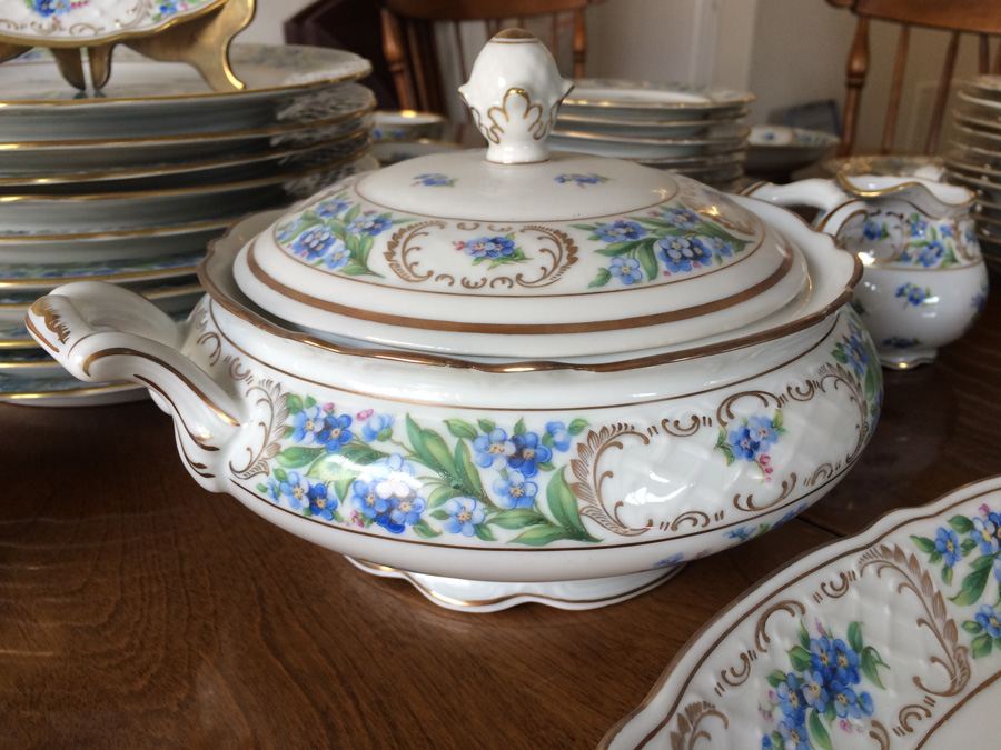 Schumann 'Forget Me Not' Porcelain dinnerware with serving pieces and covered handled bowl [Photo 7]