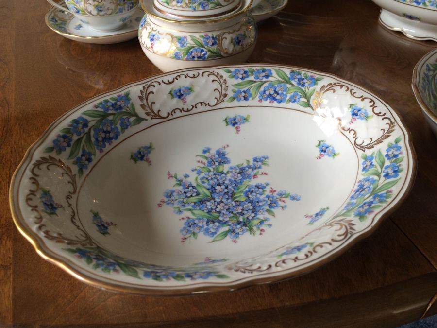 Schumann 'Forget Me Not' Porcelain dinnerware with serving pieces and covered handled bowl [Photo 6]