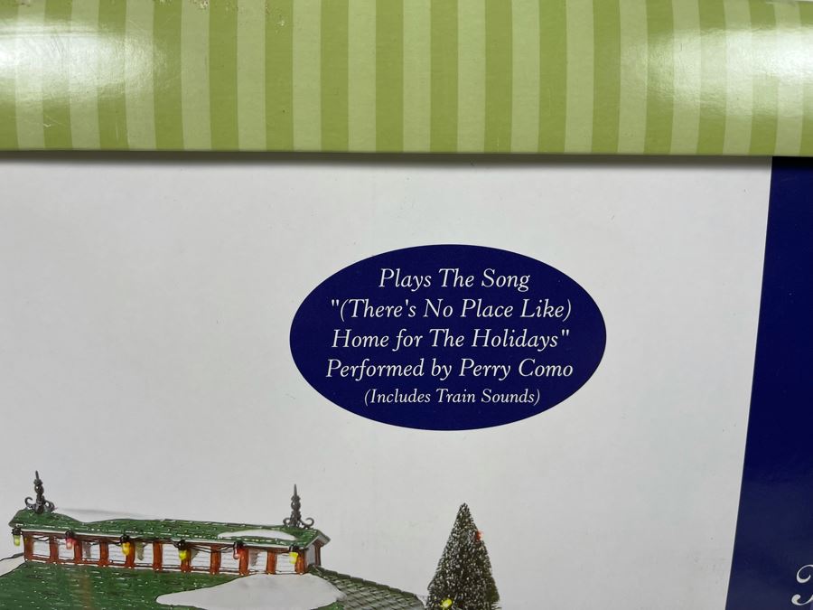 JUST ADDED - Department 56 Holiday Gift Set Home For The Holidays Express Original Snow Village Collection Special Edition [Photo 5]