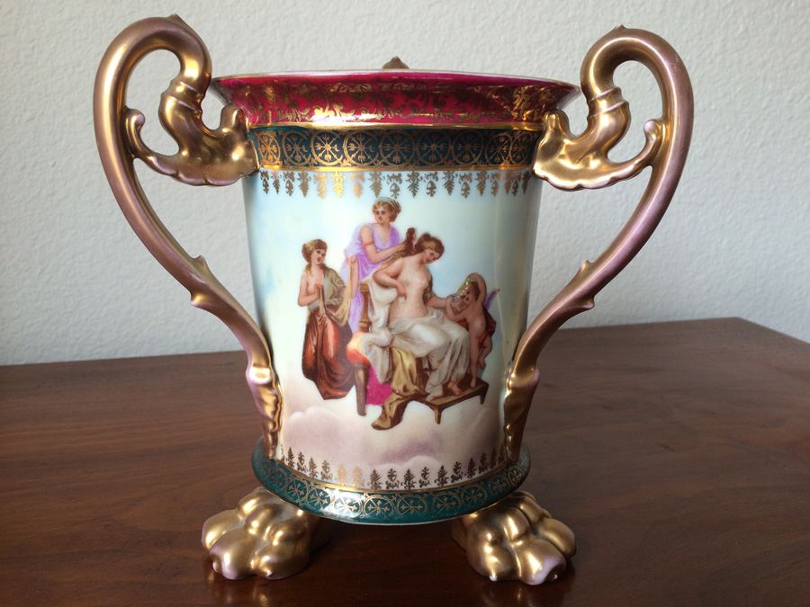 Royal Vienna Porcelain Loving Cup. [Photo 1]