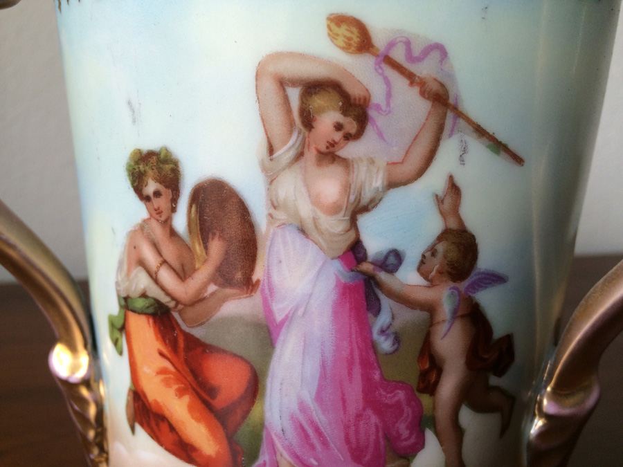 Royal Vienna Porcelain Loving Cup. [Photo 8]