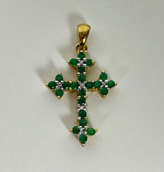 10K Gold Emerald And Diamond Cross Pendant 1.5g [Photo 2]