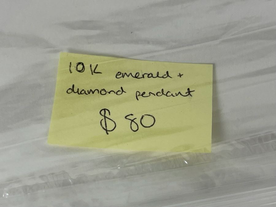 10K Gold Emerald And Diamond Cross Pendant 1.5g [Photo 11]