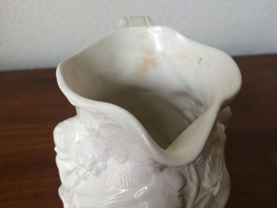  Staffordshire Salt Glaze Cherub Pitcher [Photo 3]