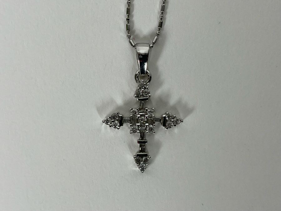 14K Gold Diamond Cross Pendant With 14K Gold 18' Chain Necklace 3.9g [Photo 6]