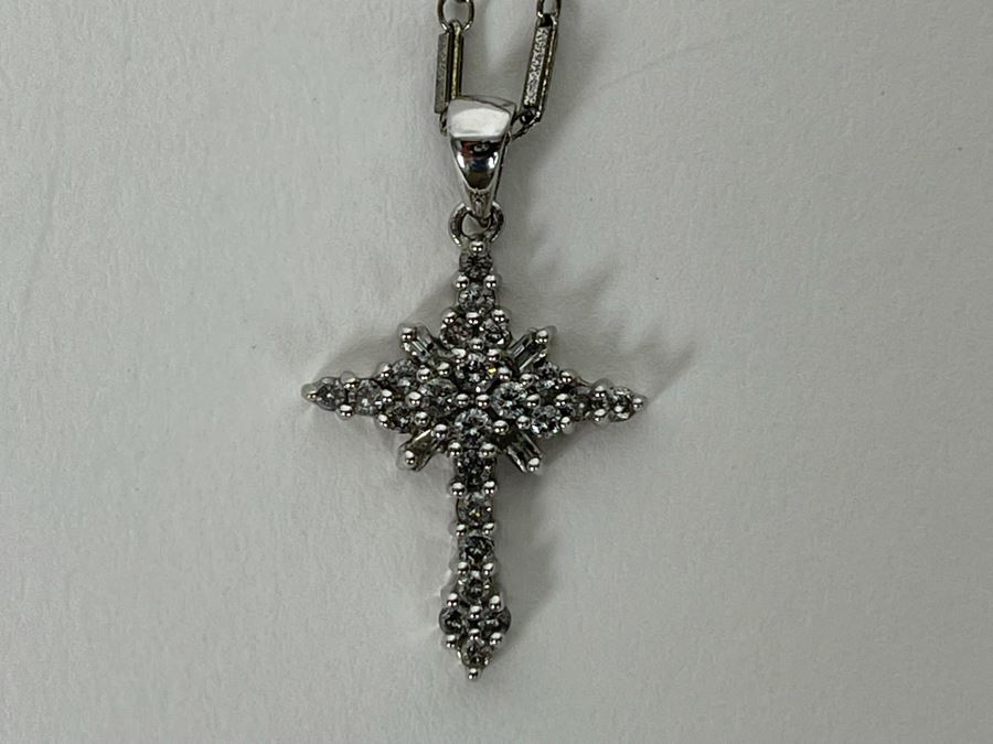 14K Gold Diamond Cross Pendant With 14K Gold 18' Chain Necklace [Photo 10]