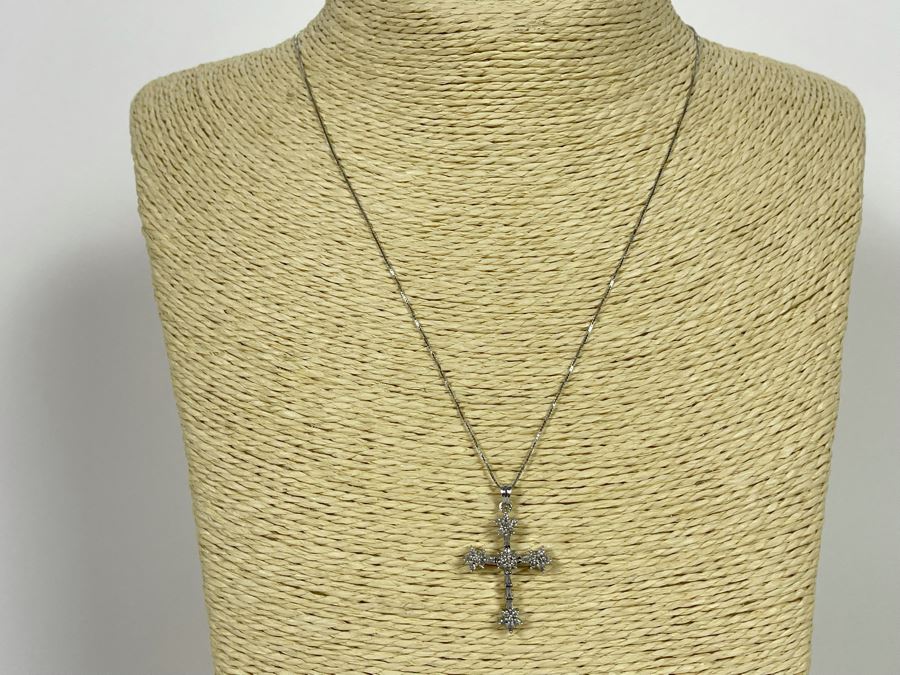 14K Gold Diamond Cross Pendant With 14K Gold 18' Chain Necklace 3.6g [Photo 4]