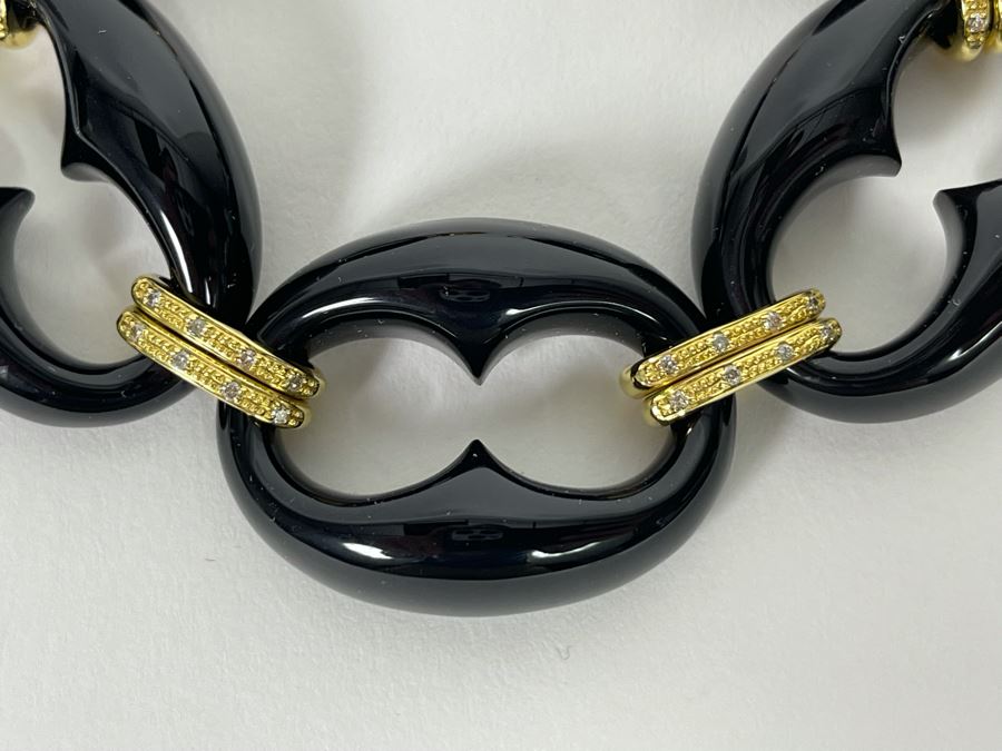 18K Gold Diamond Bracelet With Carved Links 7'L 46.6g Estimate $1,600-$2,400 [Photo 5]