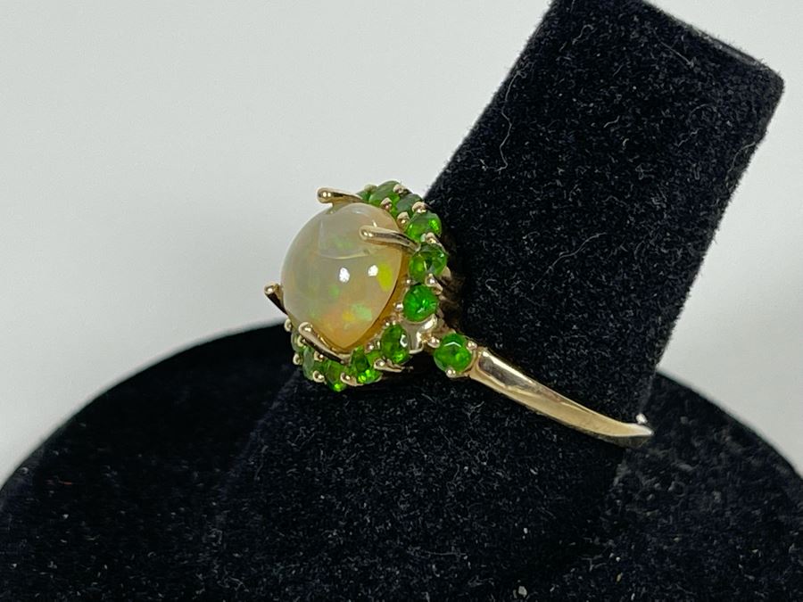 10K Gold Opal Peridot Ring Size 7.25 2.4g Estimate $700-$1,050 [Photo 5]