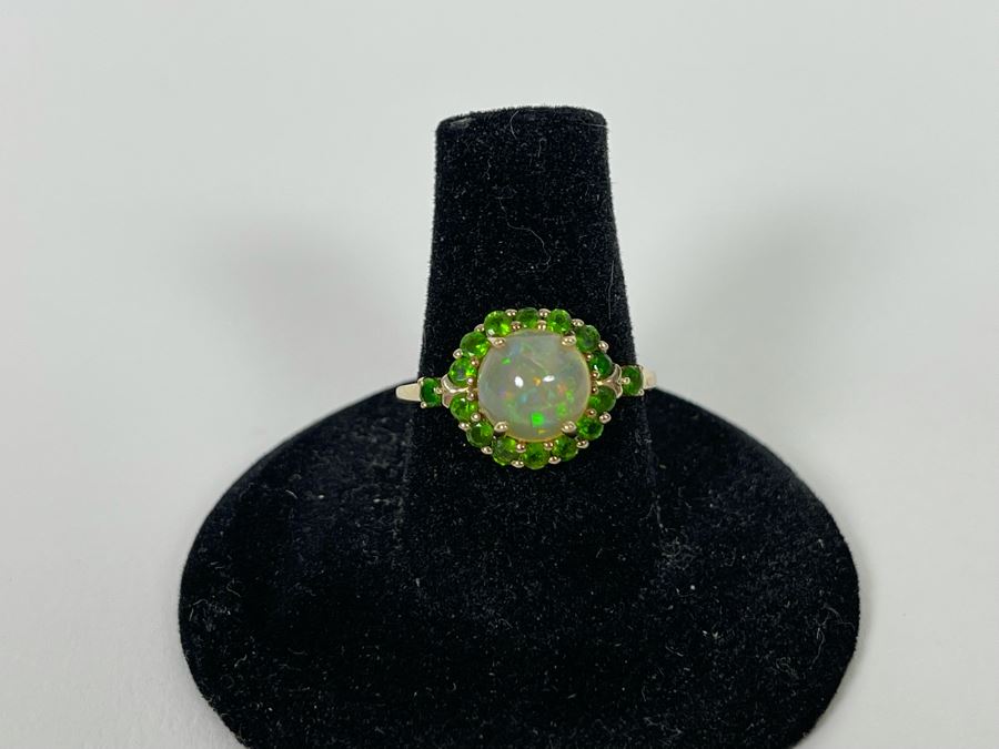 10K Gold Opal Peridot Ring Size 7.25 2.4g Estimate $700-$1,050 [Photo 6]