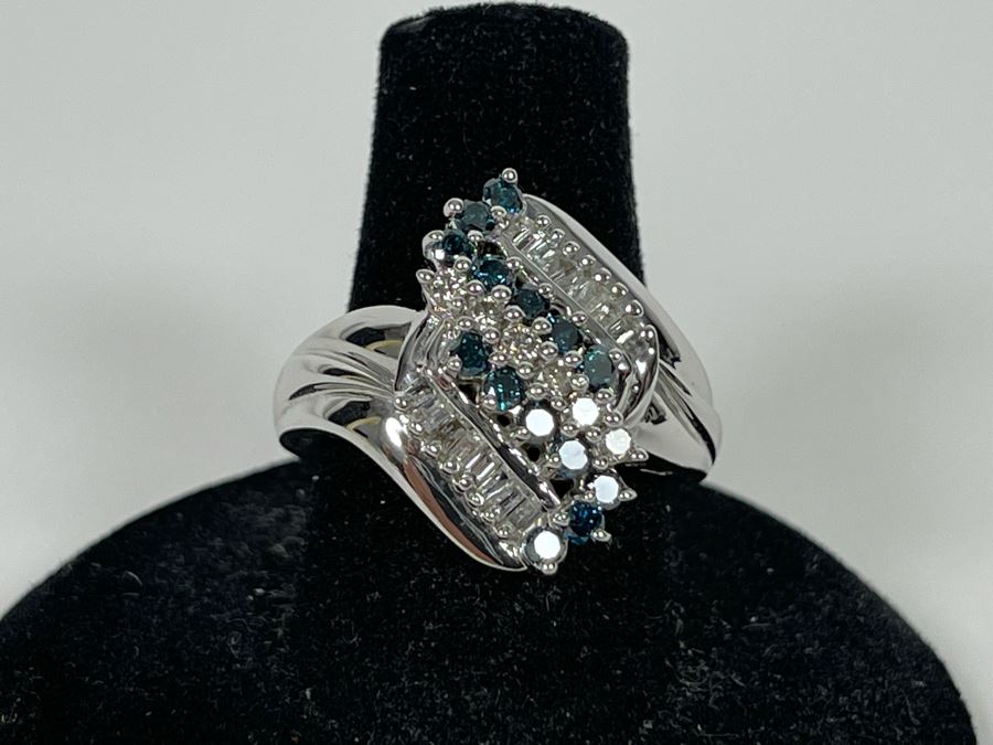 14K Gold Blue Diamond And White Diamond Ring Size 7.75 7.4g Estimate $1,000-$1,500 [Photo 4]