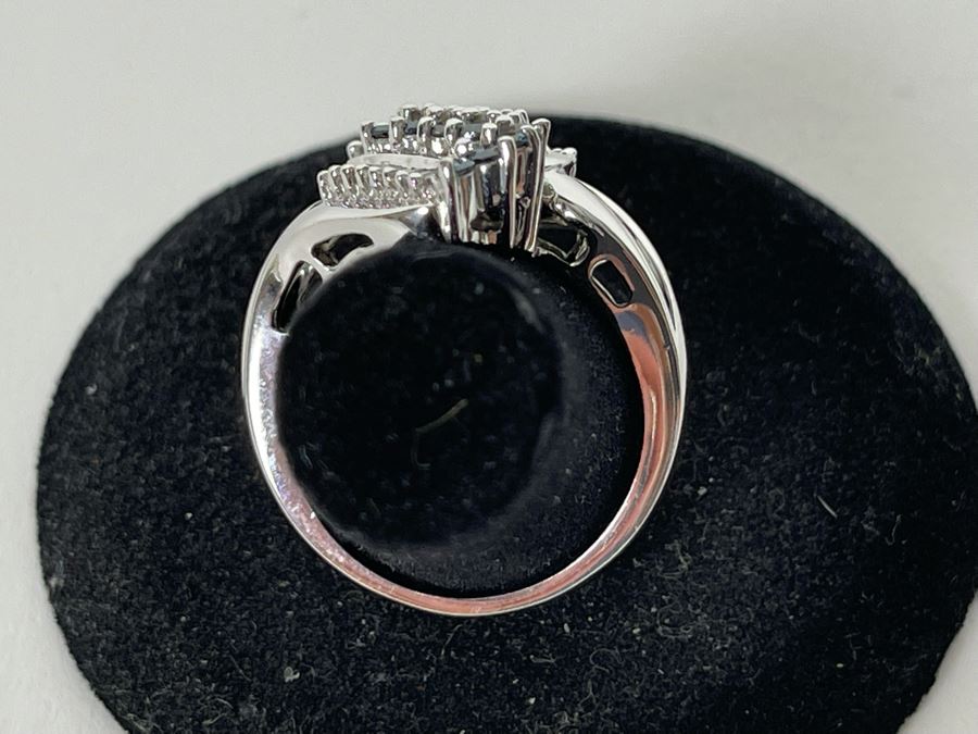 14K Gold Blue Diamond And White Diamond Ring Size 7.75 7.4g Estimate $1,000-$1,500 [Photo 15]