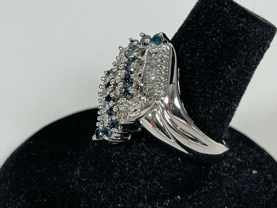 14K Gold Blue Diamond And White Diamond Ring Size 7.75 7.4g Estimate $1,000-$1,500 [Photo 9]