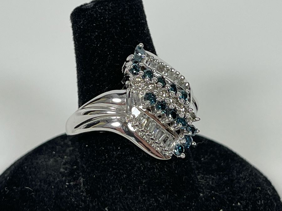 14K Gold Blue Diamond And White Diamond Ring Size 7.75 7.4g Estimate $1,000-$1,500 [Photo 6]