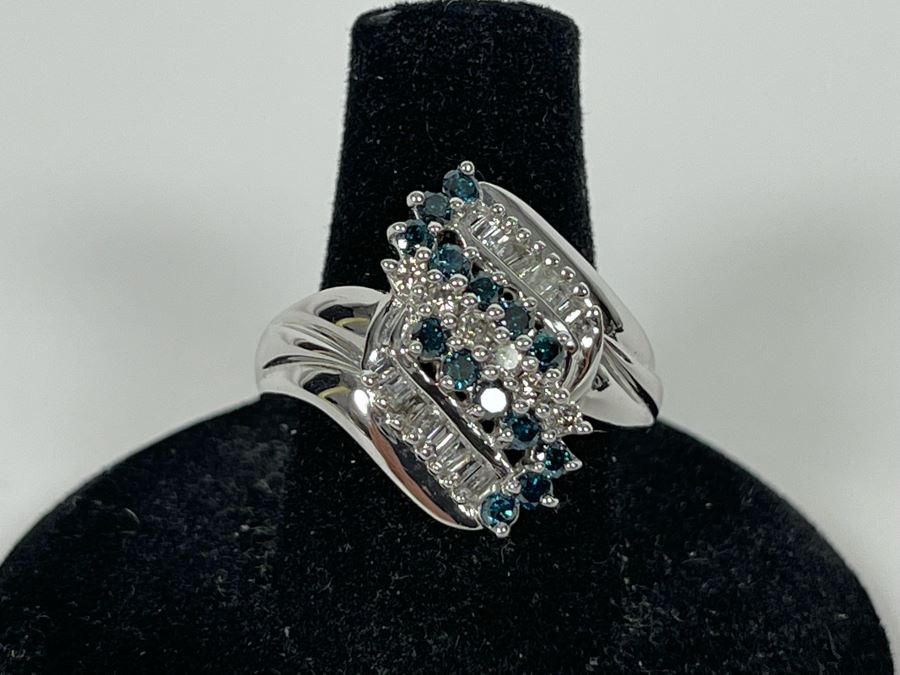 14K Gold Blue Diamond And White Diamond Ring Size 7.75 7.4g Estimate $1,000-$1,500 [Photo 2]