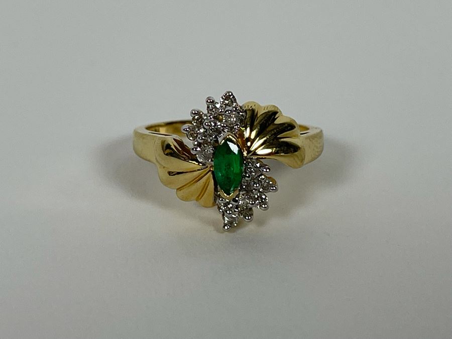 14K Gold Emerald Diamond Ring Size 7.25 4g Estimate $460-$690 [Photo 8]