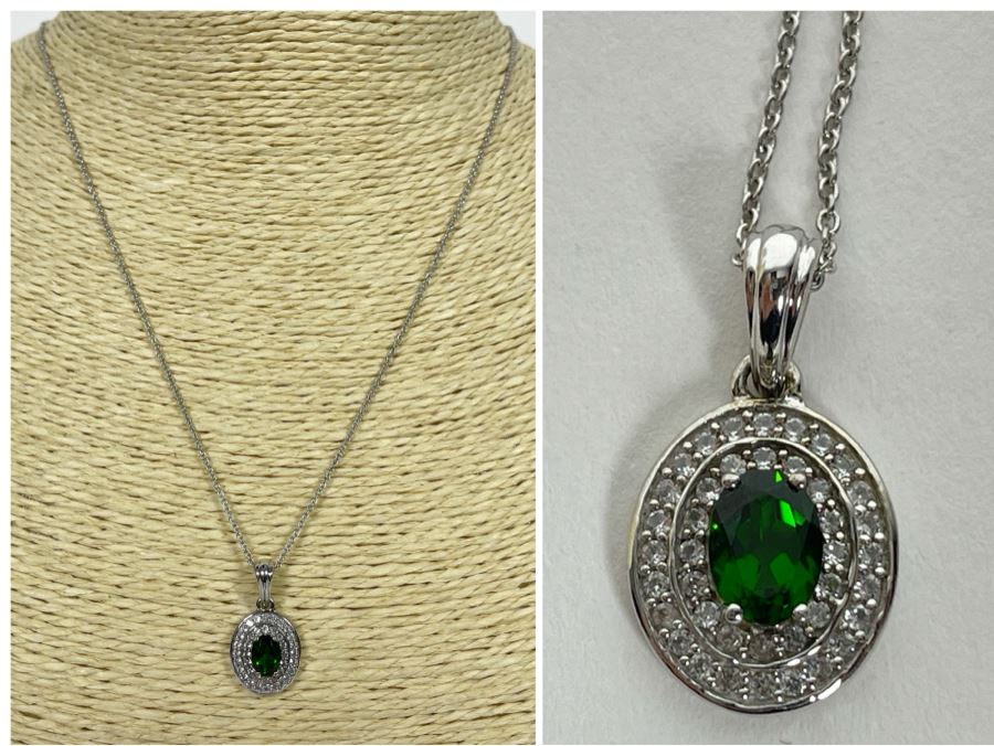 Sterling Silver Pendant With Green Stone And Sterling Silver 18' Chain Necklace 4g [Photo 1]