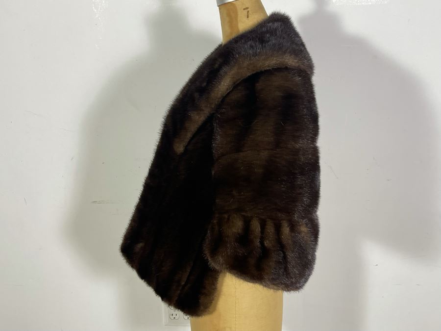 Fur Shawl By Paris Of Needham [Photo 5]