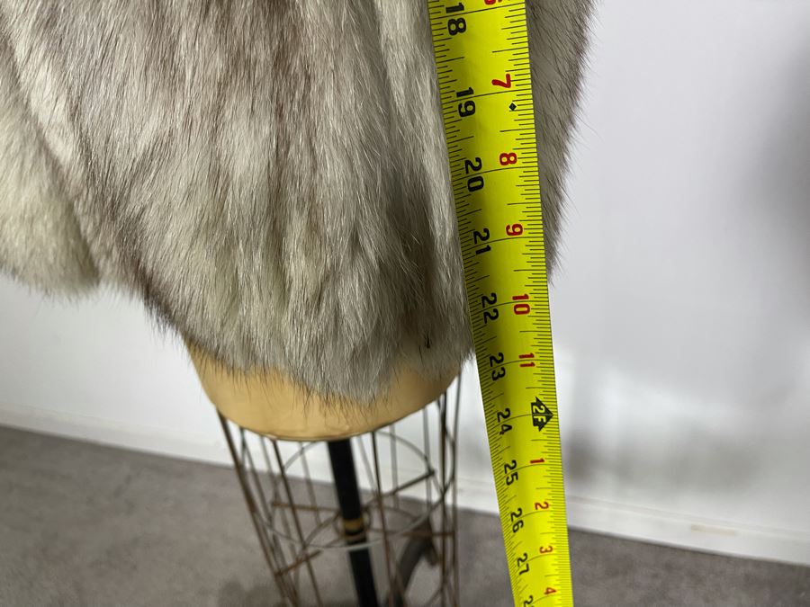 Fur Coat 22' Arm Length [Photo 11]