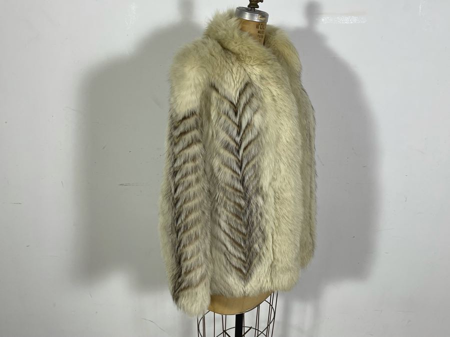 Fur Coat From Saga Fox Size M [Photo 4]