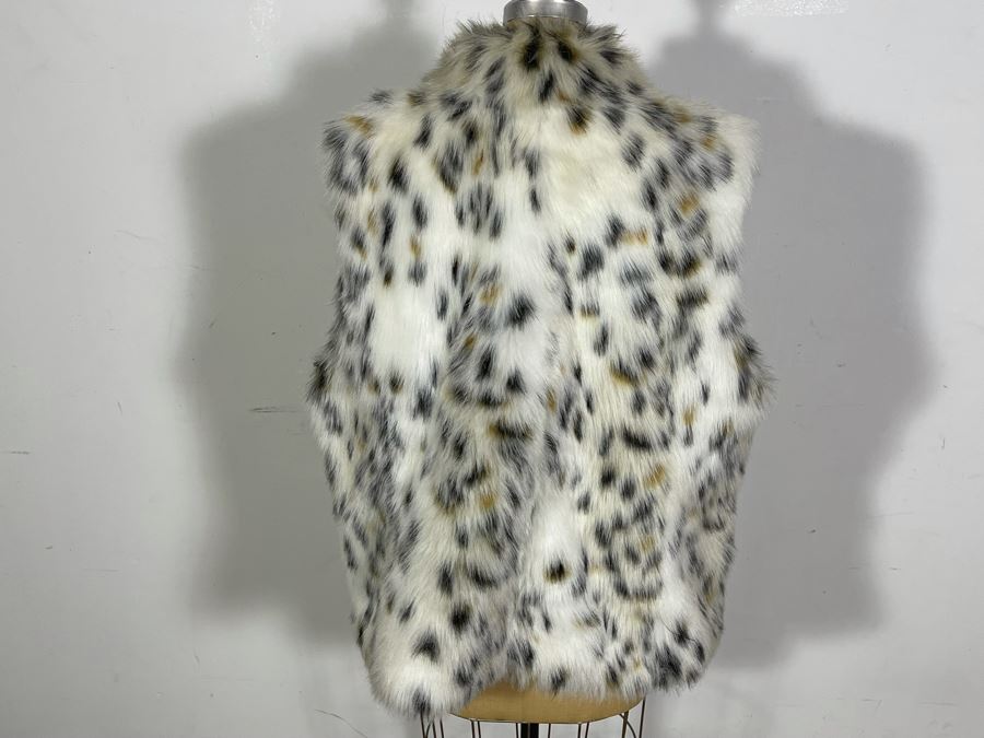 Faux Fur Vest Jacket By Michael Kors Size XL [Photo 5]