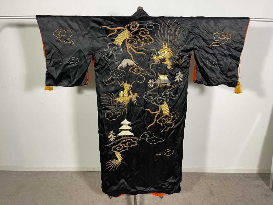 Vintage Embroidered Japanese Kimono Robe With Dragon Design