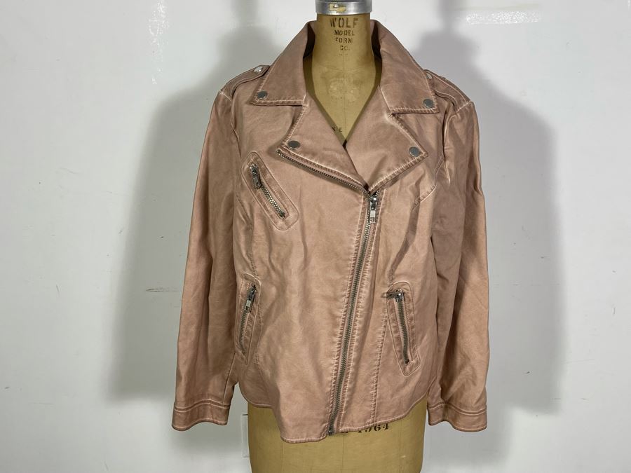 New Chico's Faux Leather Moto Jacket Size 2 Retails $169 [Photo 1]