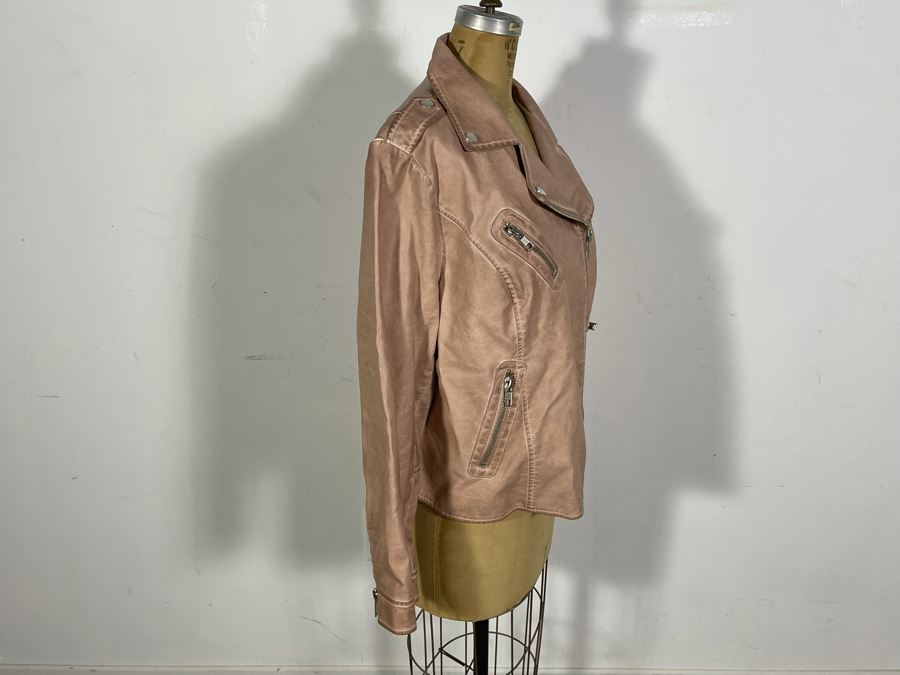 New Chico's Faux Leather Moto Jacket Size 2 Retails $169 [Photo 3]