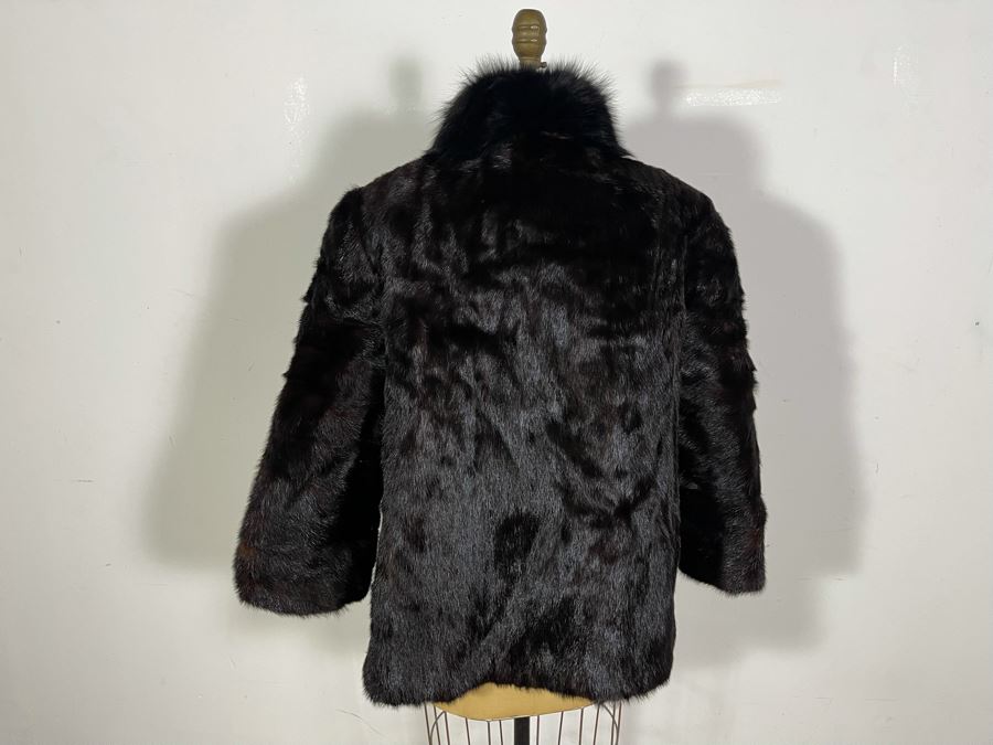 Fur Jacket From Hudson's Fur Salon 21' Sleeve Length [Photo 4]