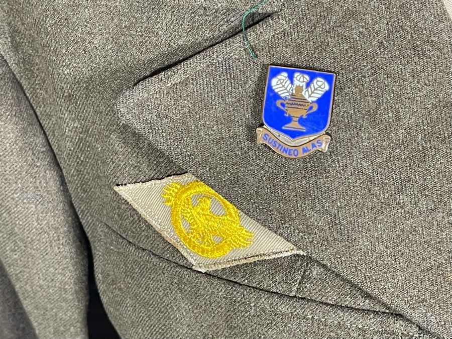 Vintage WWII United States Army Air Forces Military Jacket With Patches, Ribbons And Medals Including Sterling Silver US Army Air Force Aircrew Wings Pin Size 36S [Photo 8]