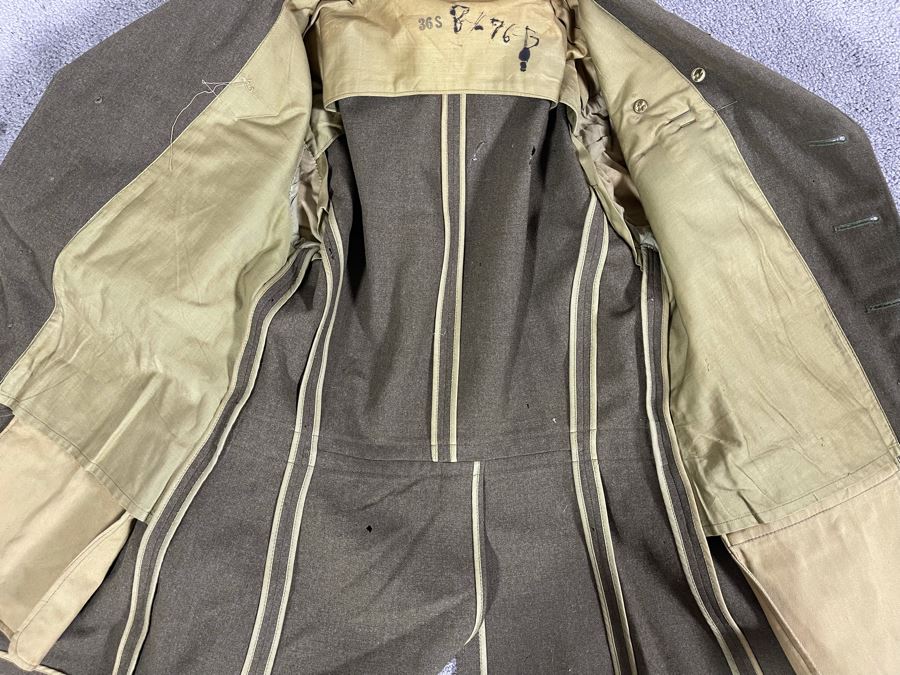 Vintage WWII United States Army Air Forces Military Jacket With Patches, Ribbons And Medals Including Sterling Silver US Army Air Force Aircrew Wings Pin Size 36S [Photo 18]