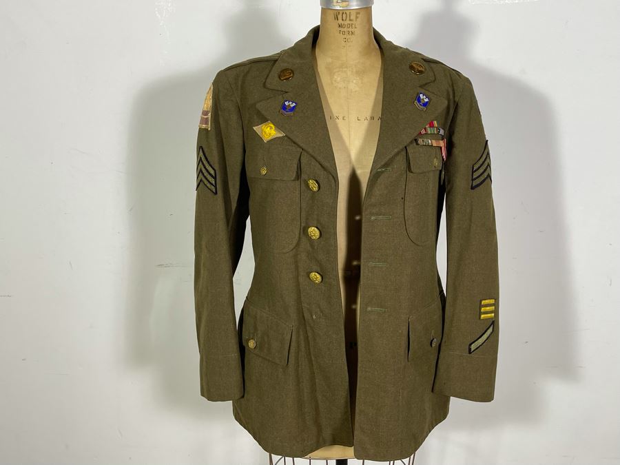 Vintage WWII United States Army Air Forces Military Jacket With Patches, Ribbons And Medals Including Sterling Silver US Army Air Force Aircrew Wings Pin Size 36S [Photo 2]