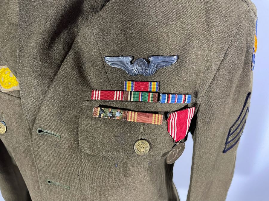 Vintage WWII United States Army Air Forces Military Jacket With Patches, Ribbons And Medals Including Sterling Silver US Army Air Force Aircrew Wings Pin Size 36S [Photo 19]