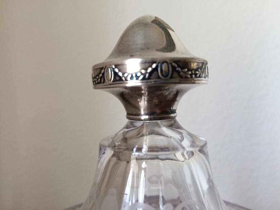 Hawkes Etched Glass Jar/Urn Sterling Finial and Foot [Photo 2]