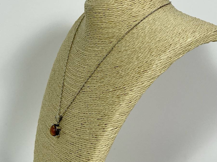 Sterling Silver Amber Pendant With Sterling Silver 18' Chain Necklace 4.8g [Photo 4]