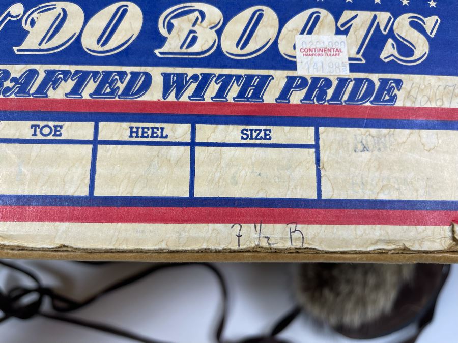 Pair Of New Fur Hondo Boots Size 7.5 [Photo 6]
