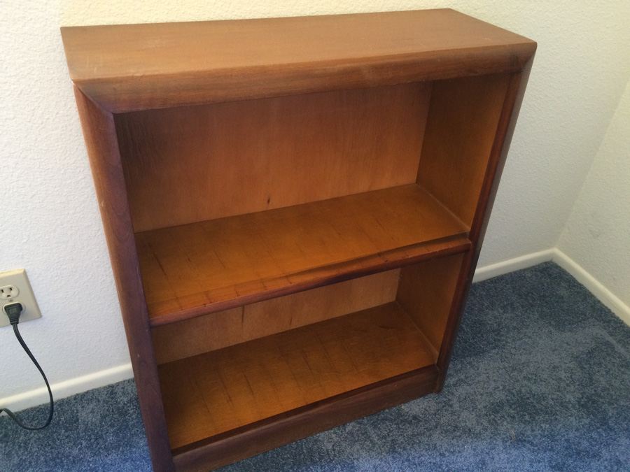Small Wood Bookshelf [Photo 2]
