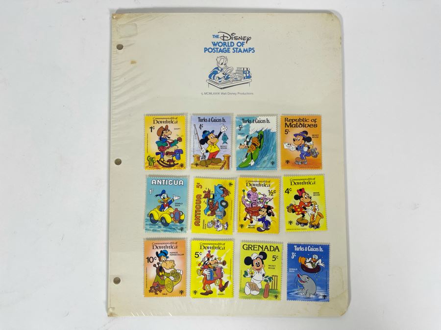 Mint Disney Stamps And Sealed 1979 Blank Notebook Binder Pages For The Disney World Of Postage Stamps [Photo 4]
