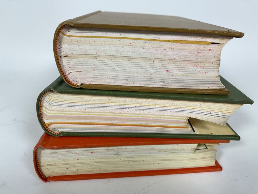 Collection Of Bound Theatre Programs From 1962-1977 From Memphis Little Theatre [Photo 10]