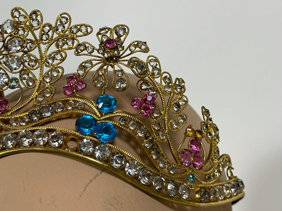 Adjustable Tiara With Rhinestones Crystals [Photo 8]